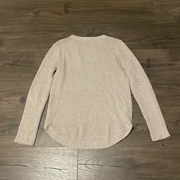 Women’s Pink Clover Beige Tan Crew Neck Sweater, Size Small - Picture 6 of 6